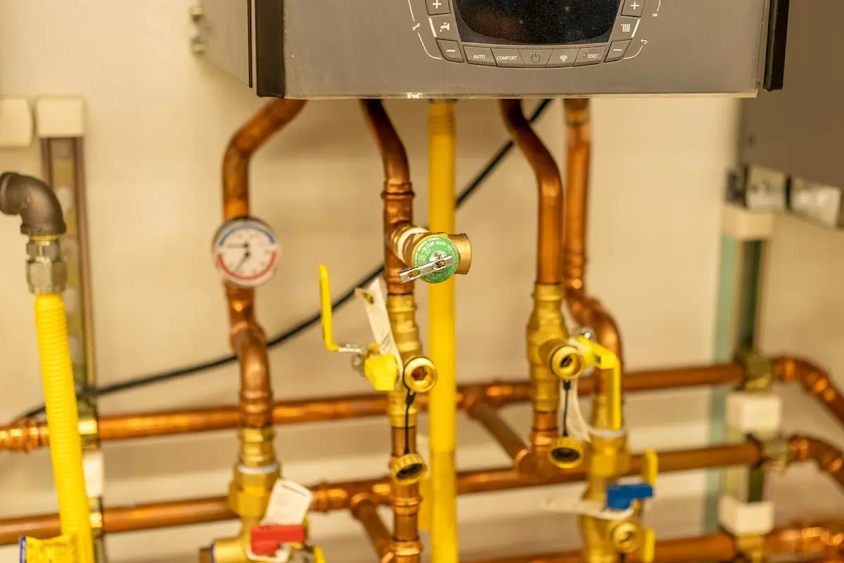 Licensed technician providing Slab Leak Repair for a homeowner in Mineola